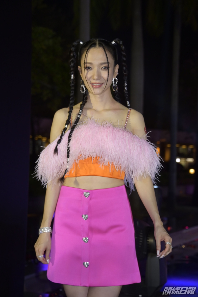 自資6位數(shù)做新歌仲會拍埋有特效的MV。