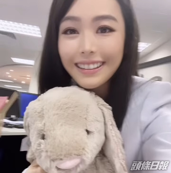 林婷婷私下其實(shí)好少女。