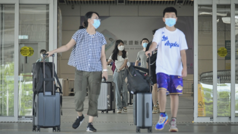 李家超表示，如果有優(yōu)化措施，特區(qū)及深圳政府都會(huì)積極考慮。 資料圖片