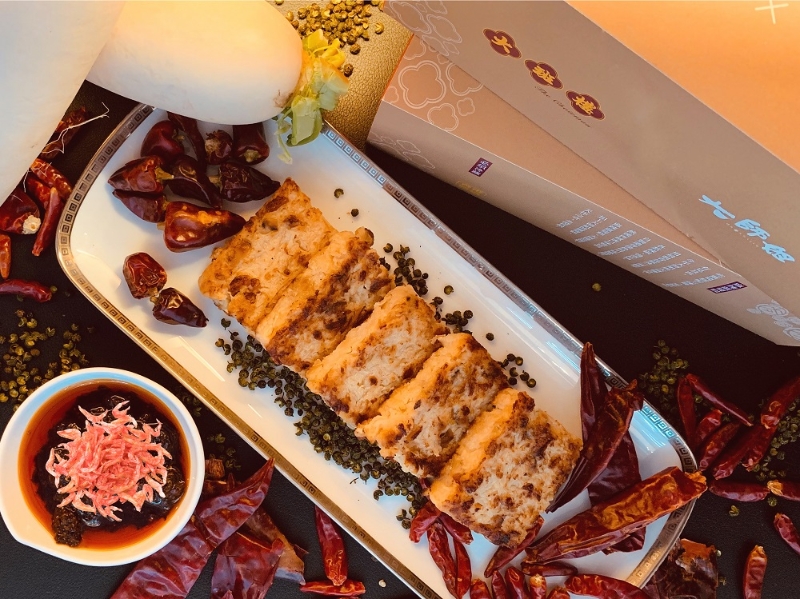 大師姐與大班樓合推&ldquo;櫻花蝦麻辣蘿卜糕&rdquo; （$398）