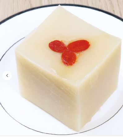 「蘇太椰香杏汁糕」（原價(jià) $148，優(yōu)惠價(jià)$138）