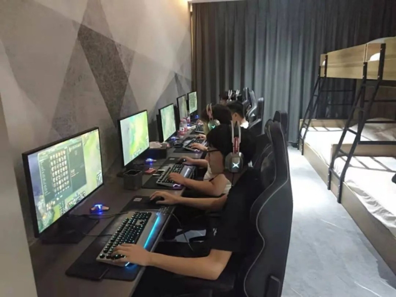 青少年可以在電競(jìng)酒店開(kāi)PARTY。