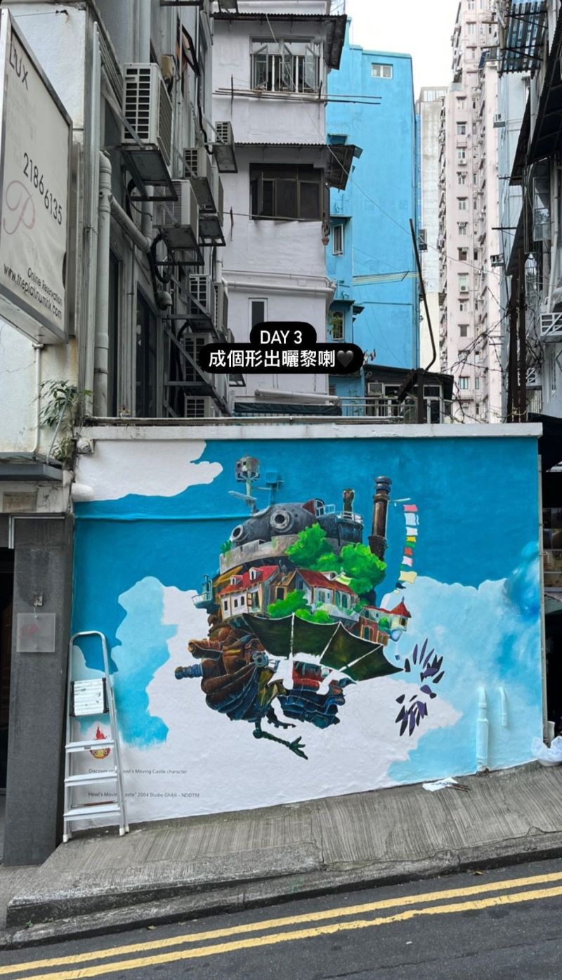 壁畫未完成已吸引不少途人率先打卡?。▓D片來源：pei0923＠IG）
