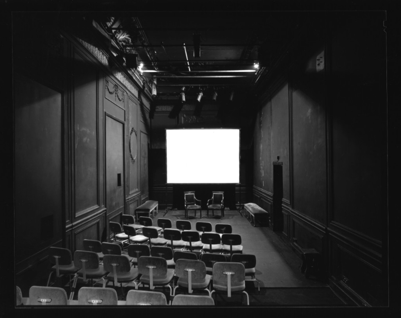 《Paris, Th&eacute;&acirc;tre de l'Od&eacute;on》( 2002, Courtesy of Boogie Woogie)Photography