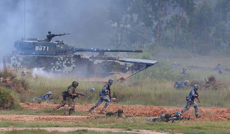 解放軍的登陸搶灘作戰(zhàn)演習(xí)。