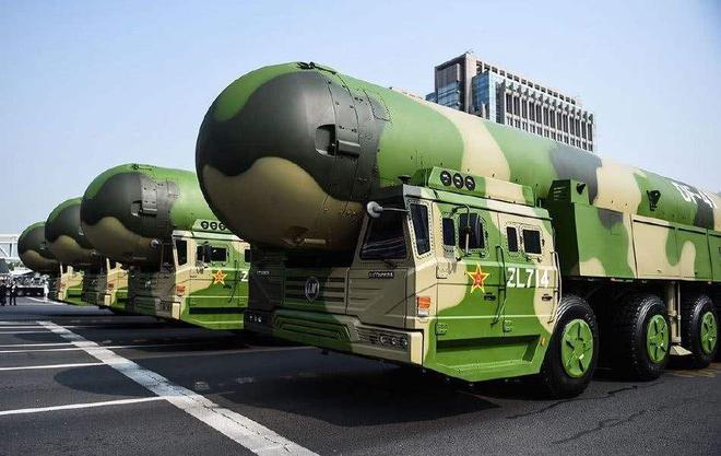 東風(fēng)-41洲際彈道導(dǎo)彈。