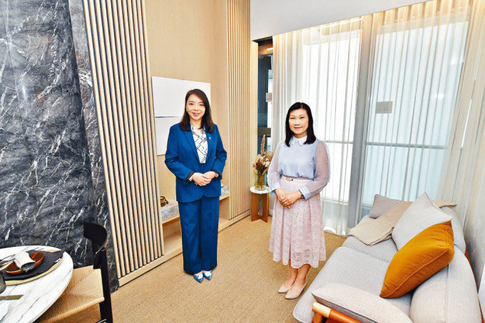 華懋封海倫（左）表示，瑜一第IB期24小時(shí)內(nèi)公布價(jià)單，料以貼市價(jià)推出。