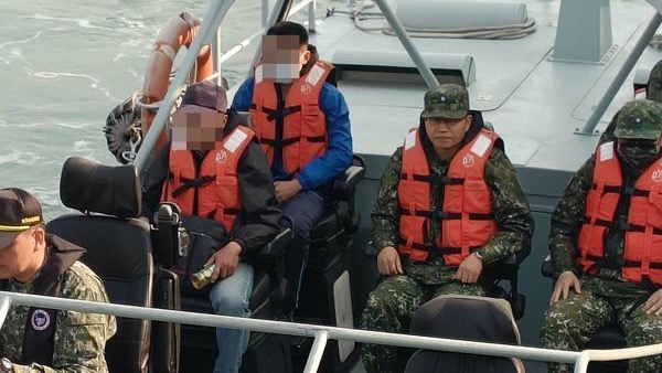 事發(fā)後逃兵陳嘉壎家屬前往二膽島關(guān)切。 ETtoday圖片