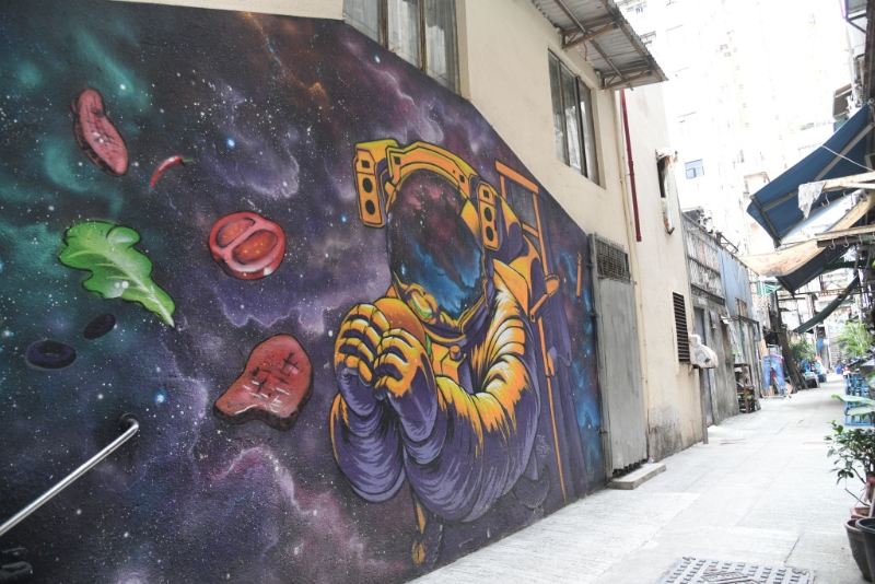 近年中上環(huán)及西環(huán)一帶出現(xiàn)不少壁畫，成為都市獨(dú)特景觀。