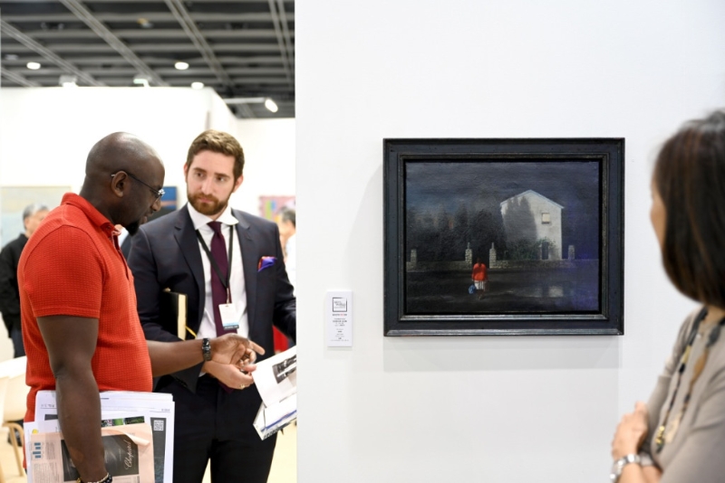 《Art Basel香港2023》四周均可見來自全球不同地方的參觀者