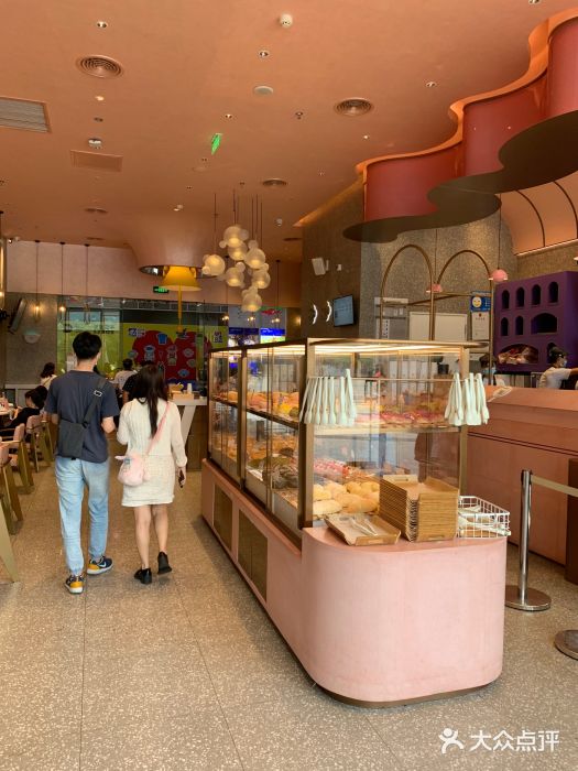 人氣茶飲店奈雪的茶一直都受到不少食客歡迎。（圖片來(lái)自大眾點(diǎn)評(píng)）