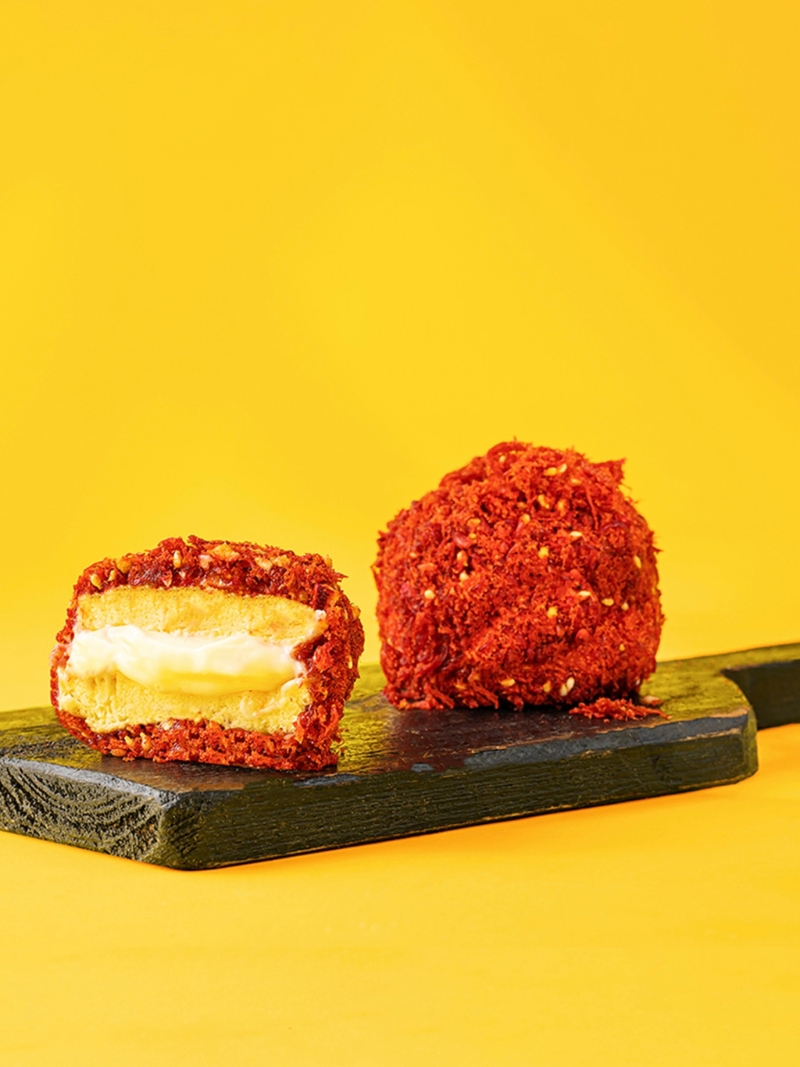 鮑師傅原創(chuàng)的小貝包羅了各種口味，包括圖中的山楂肉鬆小貝。（圖片來自鮑師傅微博）