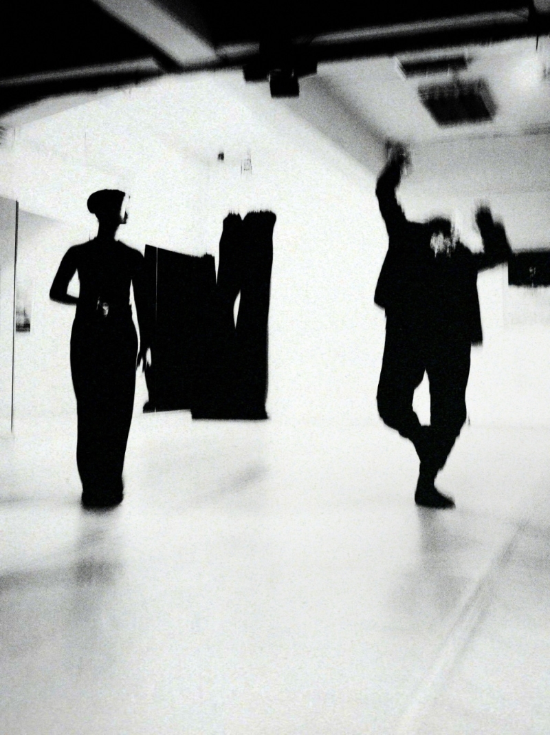 《His Temple》舞蹈藝術家王榮祿及譚之卓負責臺上表演 《His Temple》舞蹈藝術家王榮祿及譚之卓負責臺上表演