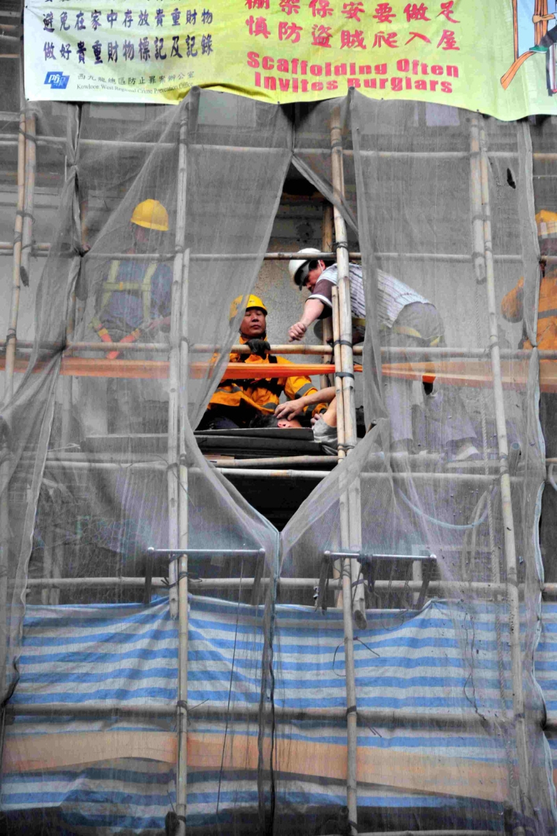 當(dāng)你遇到整幢樓外牆要裝修，而剛好方位是犯三煞，那如何是好呢？