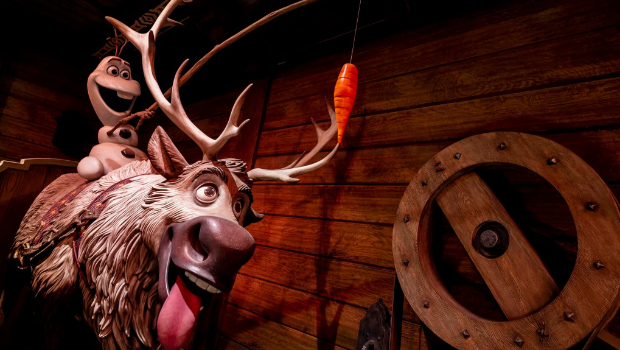 &ldquo;雪嶺滑雪橇&rdquo;小白與馴鹿斯特正等大家