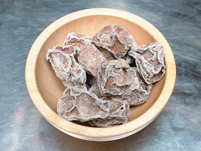 廣東人喜歡食話梅、陳皮梅，能增進健康和運氣。