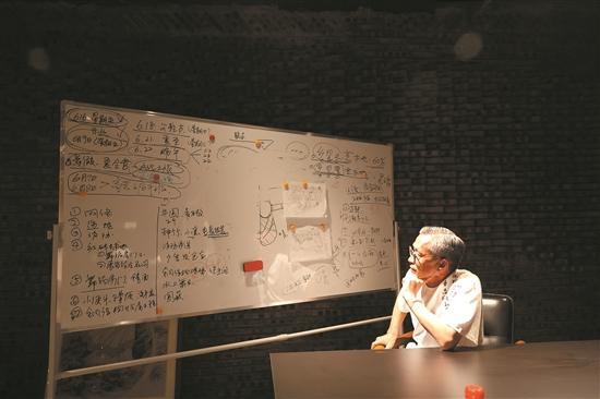 高文毅是這群年輕人心目中的大家長 高文毅是這群年輕人心目中的大家長