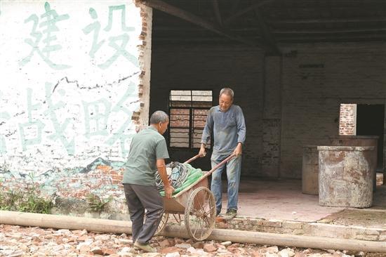 鄉(xiāng)見之藝術(shù)地”施工中 鄉(xiāng)見之藝術(shù)地”施工中