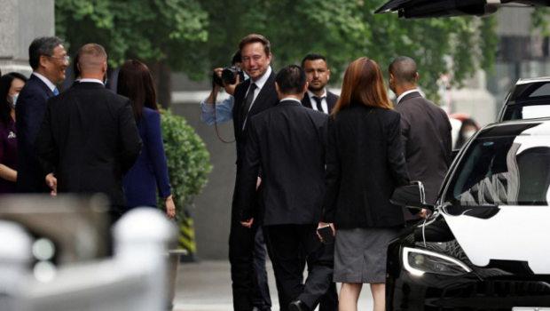 馬斯克今日與商務(wù)部長(zhǎng)王文濤及工信部長(zhǎng)金壯龍會(huì)面