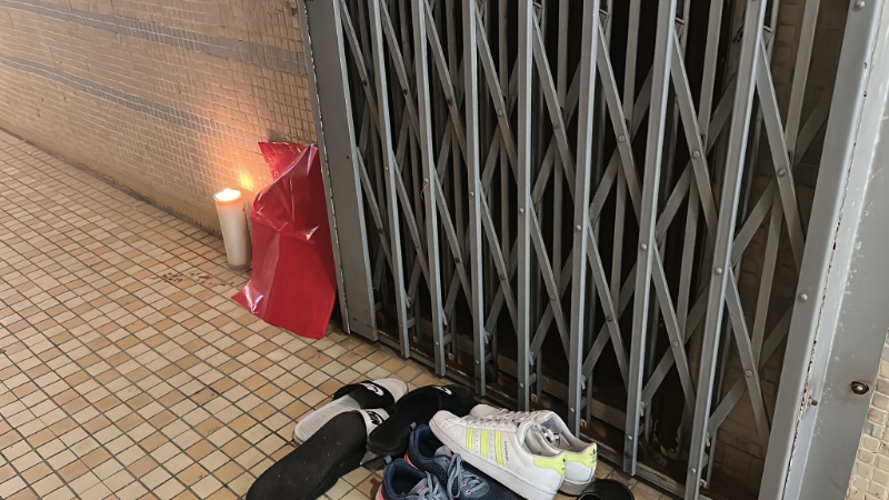 門口白燭 門口白燭