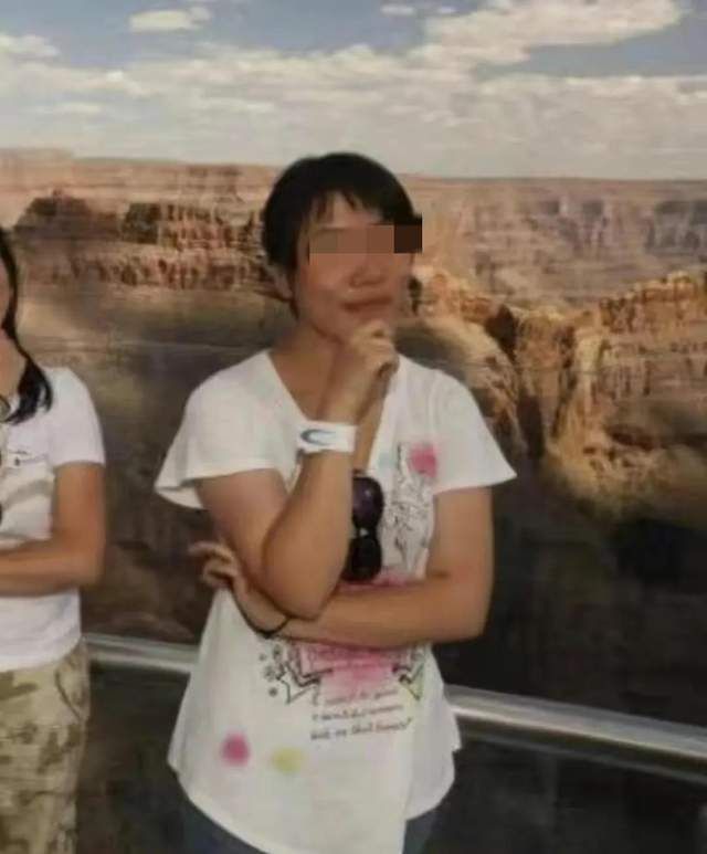 董思槿年輕時(shí)照片