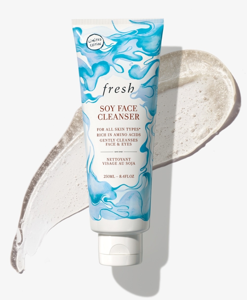 Fresh大豆卸妝潔面乳HK$420富含氨基酸羥脯氨酸的大豆蛋白，另含有青瓜萃取、蘆薈啫喱和琉璃苣籽油，紓緩及滋養(yǎng)肌膚。