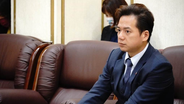 民眾黨“立委”邱臣遠(yuǎn) 民眾黨“立委”邱臣遠(yuǎn)