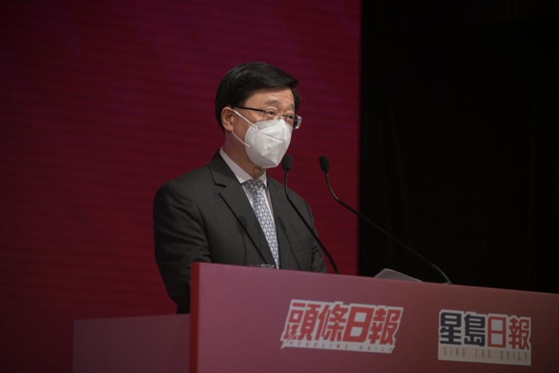 李家超恭賀獲獎(jiǎng)的杰出領(lǐng)袖。