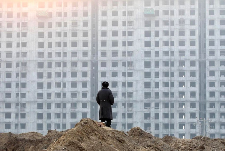 阿花便轉(zhuǎn)投海外市場(chǎng)投資。