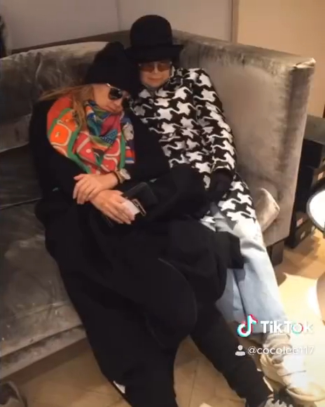 李媽媽一直支持女兒的演藝事業(yè)！