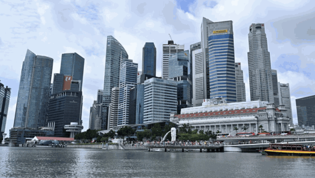 身為亞洲頂尖金融中心的新加坡素以清廉政府見稱。