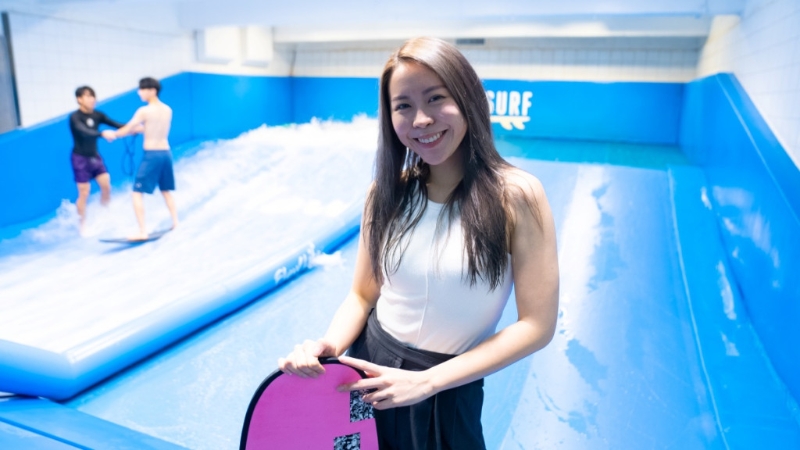 暑假必去香港首個(gè)室內(nèi)沖浪+滑雪場(chǎng)，玩過即消暑，快來打卡吧