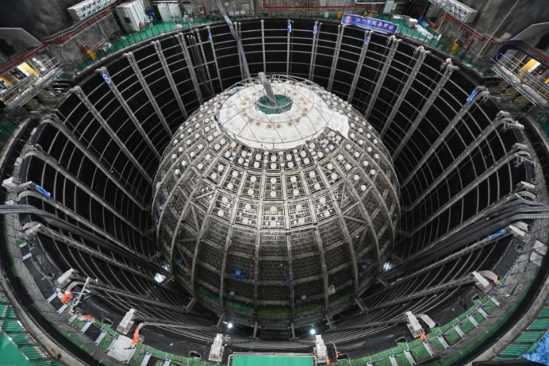 江門中微子地下實(shí)驗(yàn)室中微子探測裝置