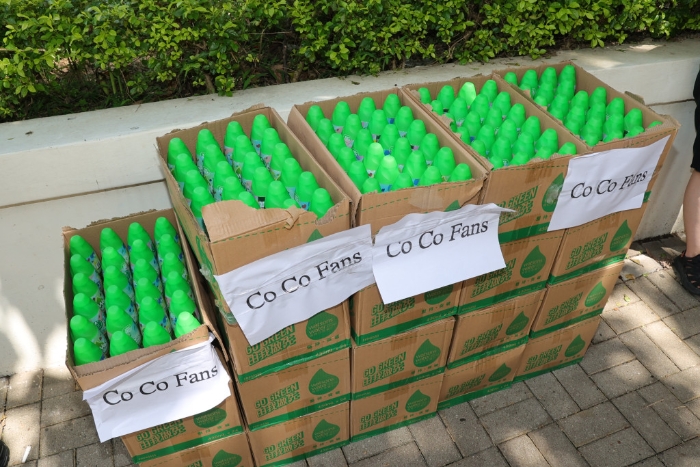 現(xiàn)場(chǎng)準(zhǔn)備了清水給粉絲。