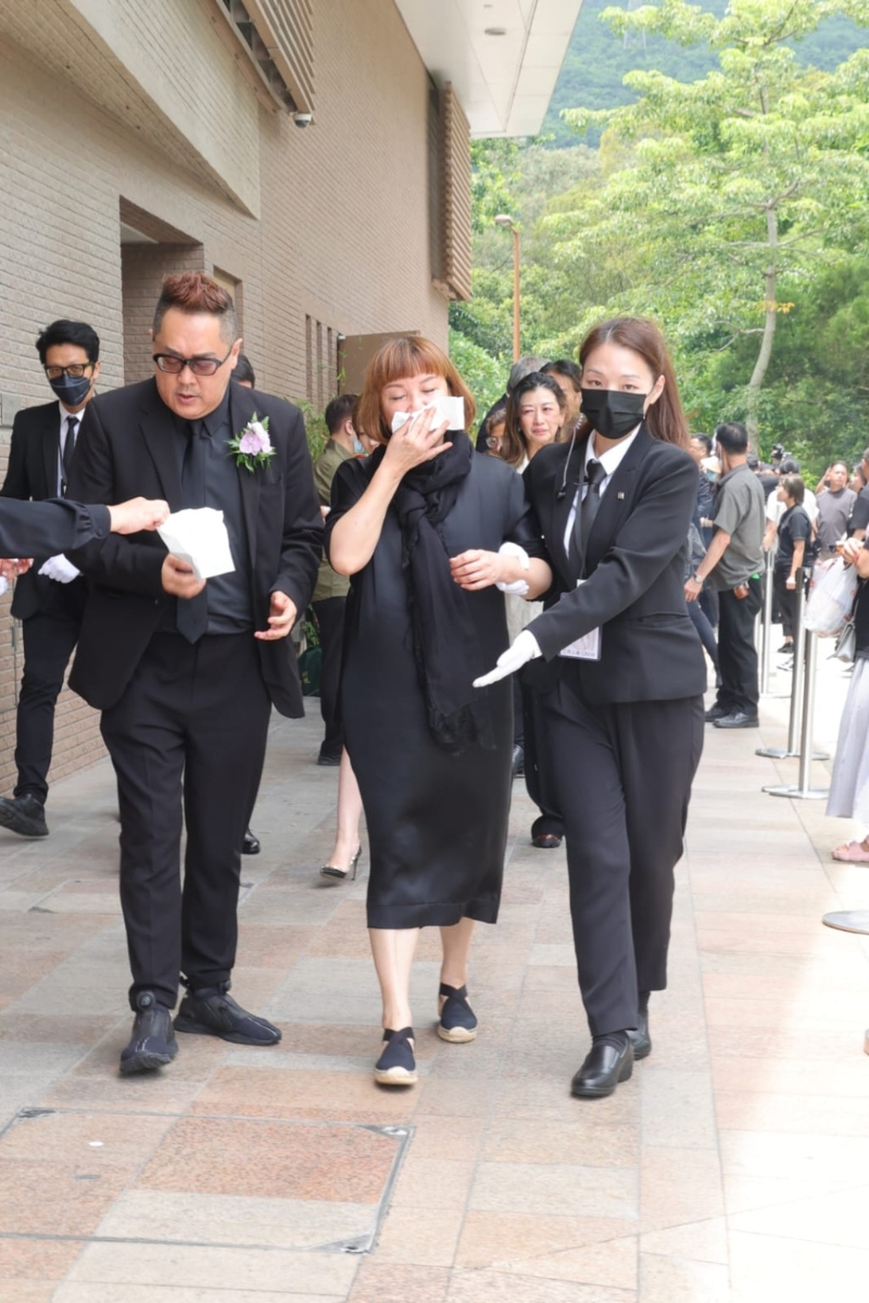 李玟大姐李秋林仍未平復(fù)情緒