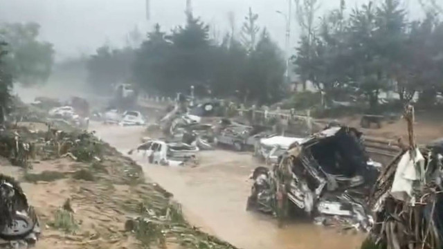 洪水退卻場面猶如災(zāi)難電影 洪水退卻場面猶如災(zāi)難電影