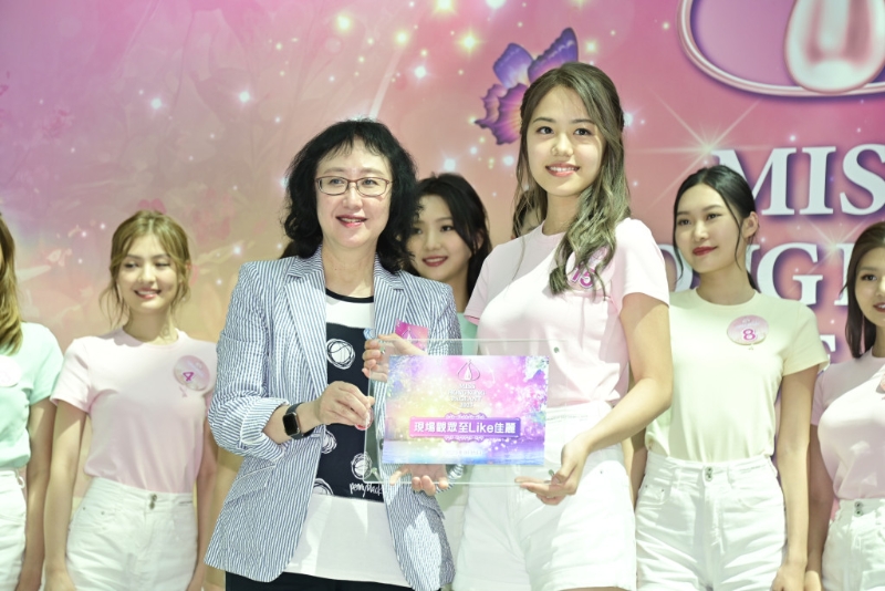 （15）莊子璇獲得觀眾投票的“現(xiàn)場觀眾至Like佳麗”。