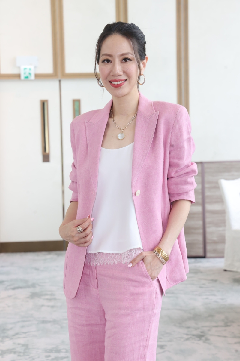 汪詩詩表示是首次為港姐做評(píng)審。