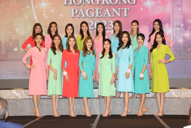 眾候選佳麗22日會晤大會評判。