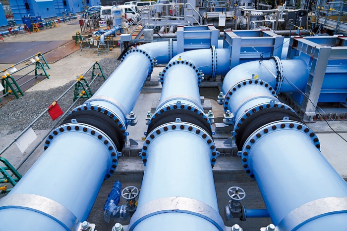 日本福島第一核電站已經(jīng)建設(shè)巨型管道，用作引入大量海水稀釋核廢水。