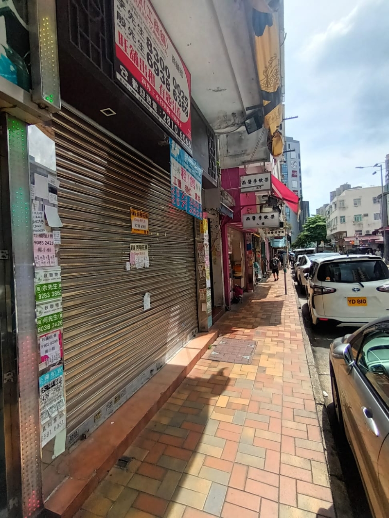 以往一鋪難求的上水水貨街，現(xiàn)有不少吉鋪出租。