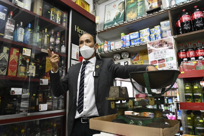 李豐年指食鹽一向供應(yīng)充足穩(wěn)定，直言“一向都不缺”。