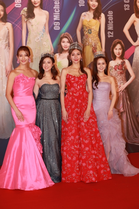 2022年度香港小姐三甲及友誼小姐登場。