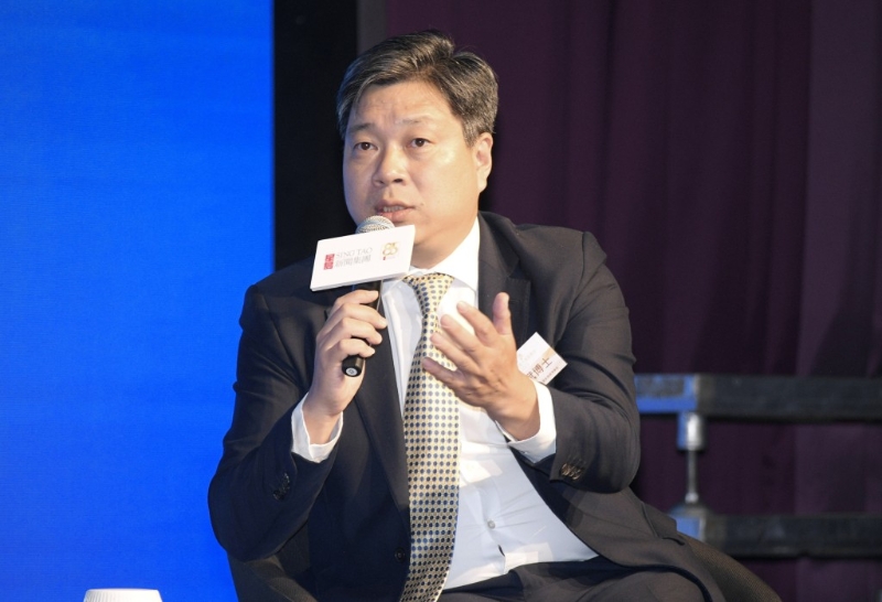 朱海斌指，近期內(nèi)房政策錯過推出時機，碧桂園等事件對市場造成雙重打擊，但“好過不出臺”。