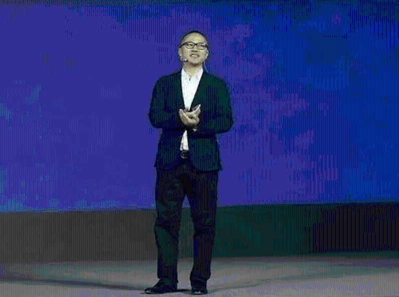 前石榴集團總裁桑春華。