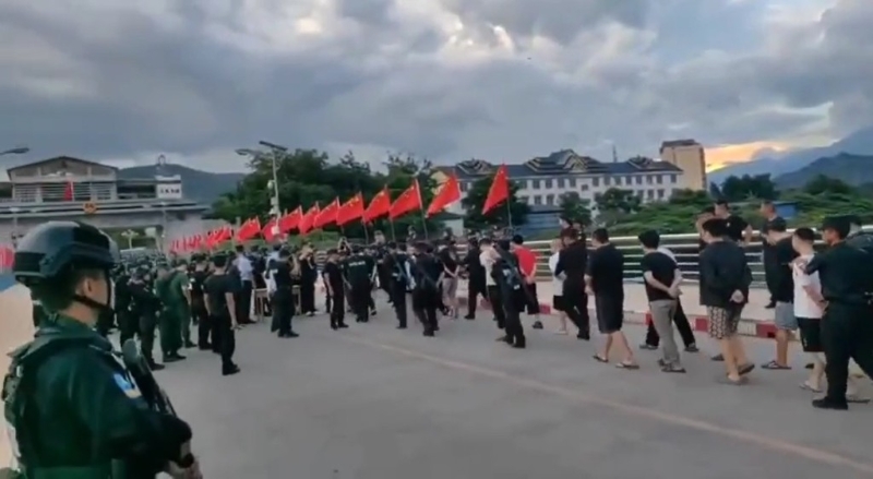 中緬執(zhí)法部門早前跨境合作打擊電騙集團，拘捕269名網(wǎng)騙犯，并將其中186中國籍疑犯遣返回來。