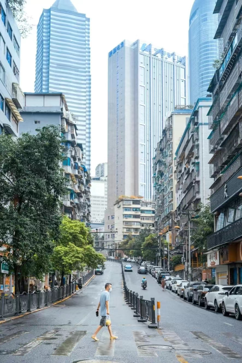 護(hù)國路。