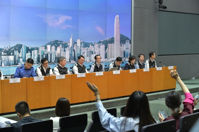 特區(qū)政府舉辦聯(lián)合記者會講解暴雨情況及影響。