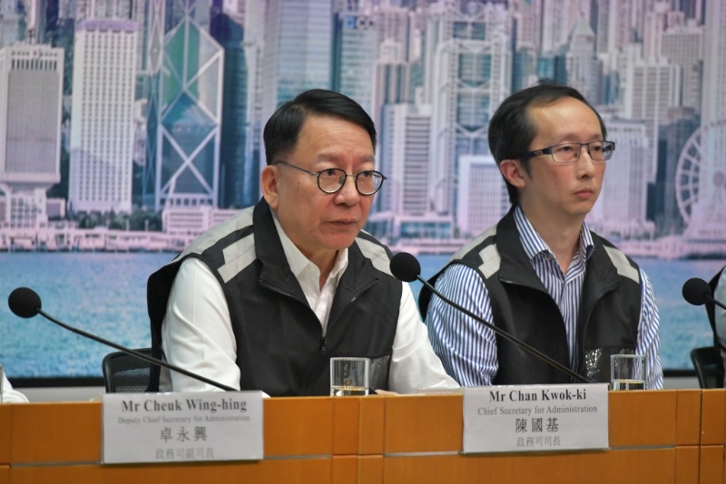 陳國基(左) 陳國基(左)