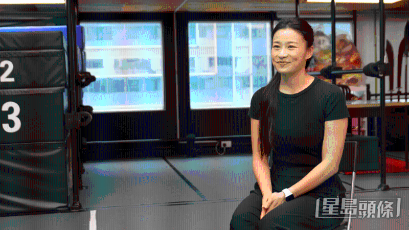 除了Andrew，還有動(dòng)作演員胡嘉盈（Lauria）。